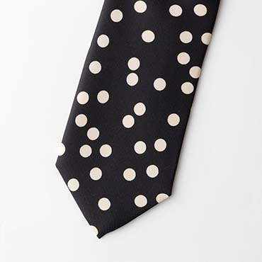 ブラックドットモチーフタイ