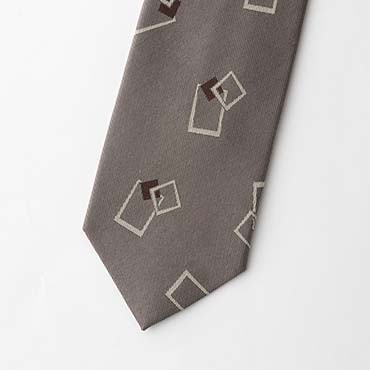 グレージュスクエアモチーフタイ