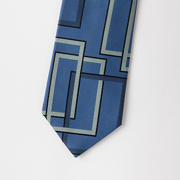 ブルーモチーフプリントタイ