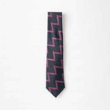 ブルーモチーフプリントタイ