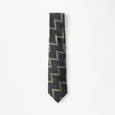 ブラックモチーフプリントタイ