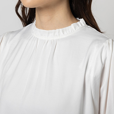七分袖 / ギャザーネックブラウス ホワイト