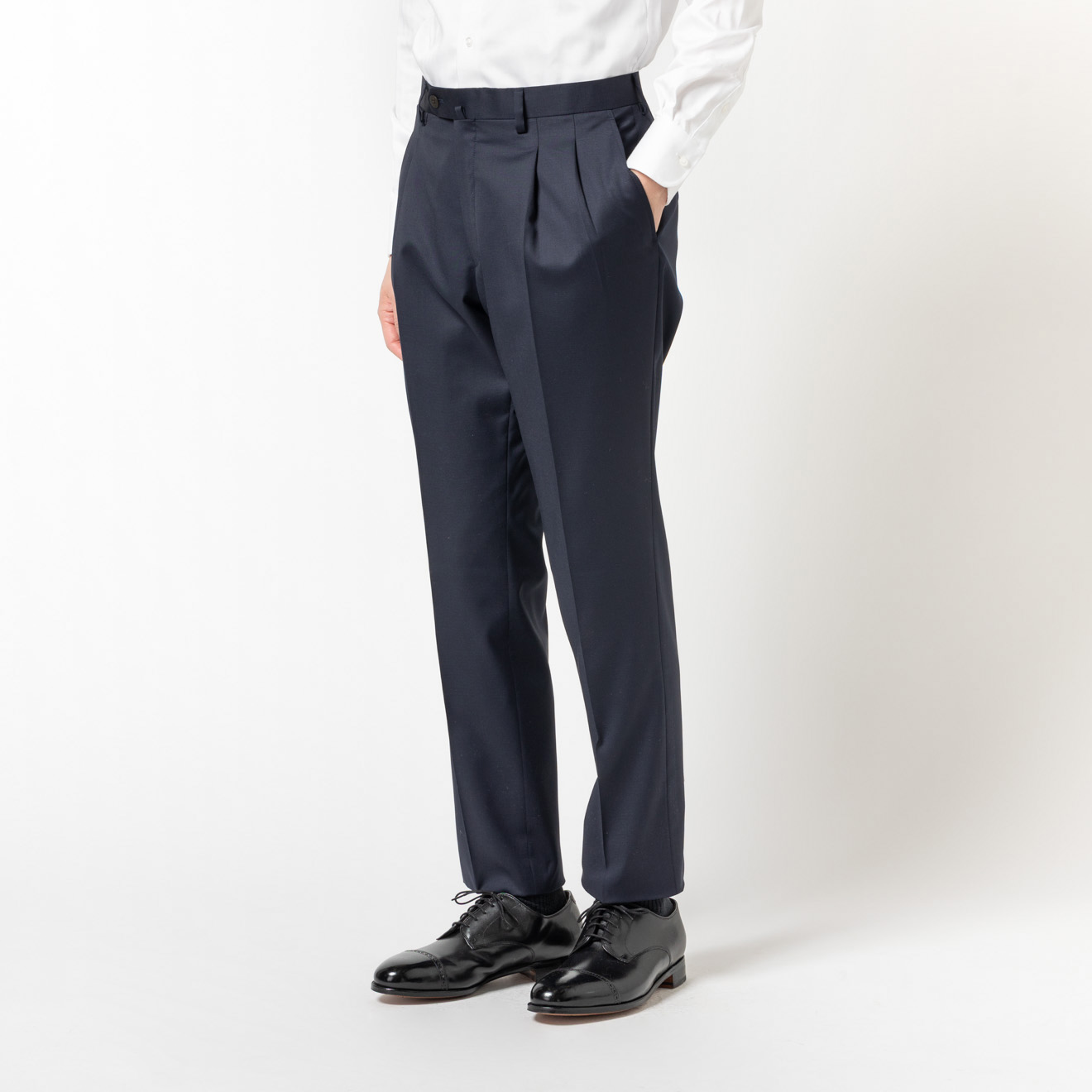 極美品 INED ロロピアーナ パンツスーツ XL LL 13号 ネイビー 伊ロロピアーナ社 365 ネイビー無地 | ONLY ONLINE STORE